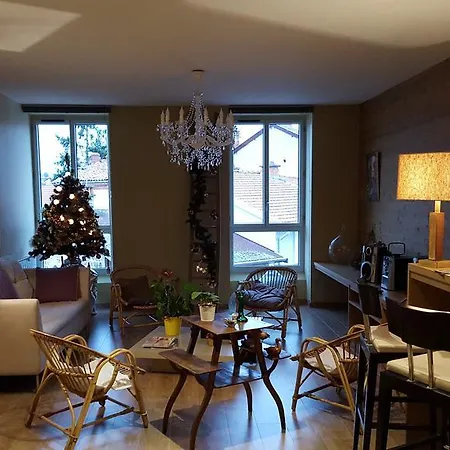 Bed and Breakfast Aux Pierres Magiques 3*