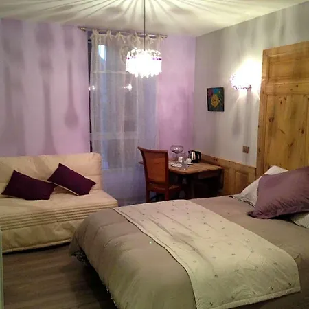 Aux Pierres Magiques 3* Saint-Laurent-de-Chamousset